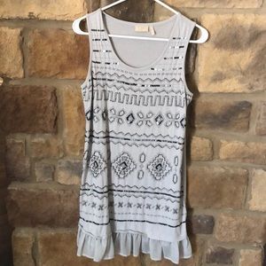 Sleeveless tunic